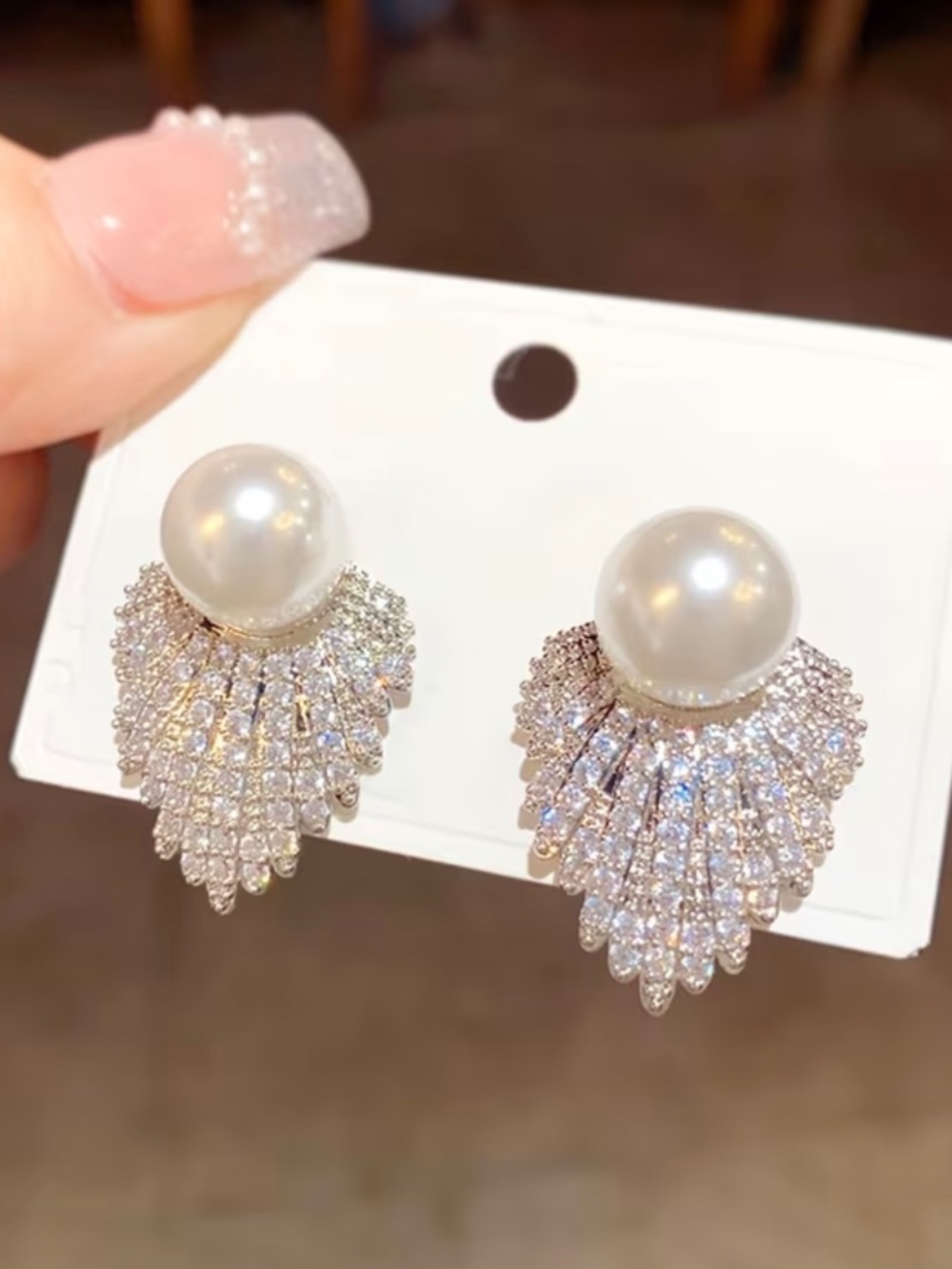White Crystal Pearl Earrings Elegant Sparkling Rhinestones Luxury Silver Jewelry